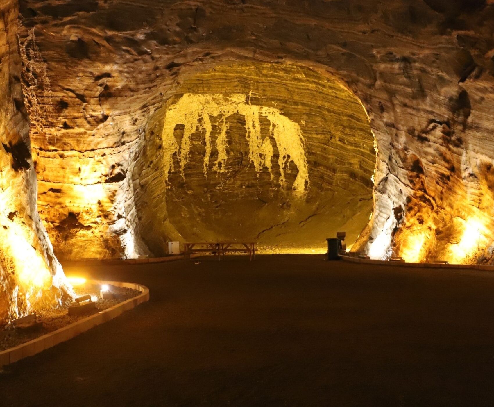 تورهوایی دریای سیاه وان قارص و باتومی هشت شب 