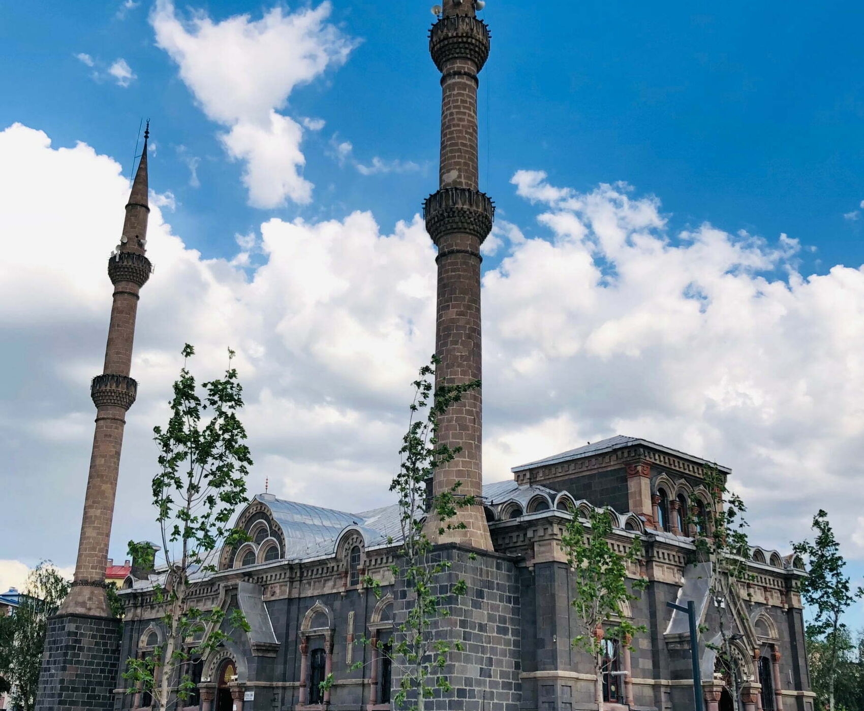 تورهوایی دریای سیاه وان قارص و باتومی هشت شب 