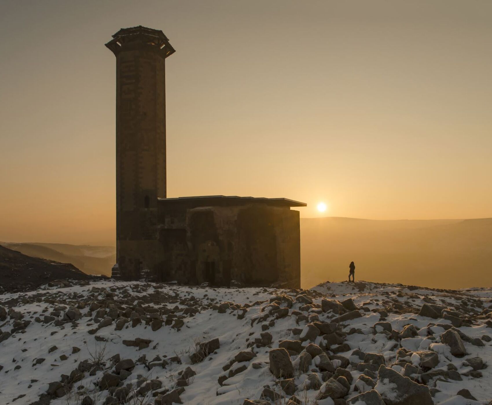 تورهوایی دریای سیاه وان قارص و باتومی هشت شب 