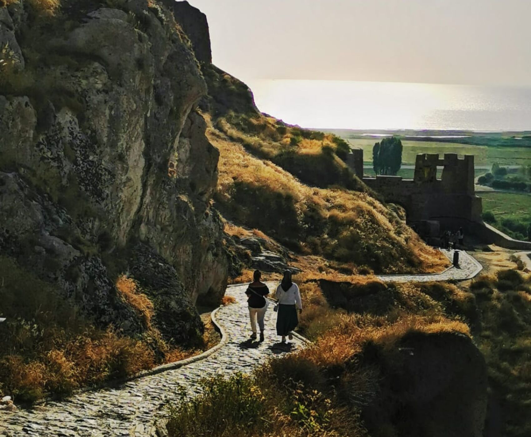 تورهوایی دریای سیاه وان قارص و باتومی هشت شب 