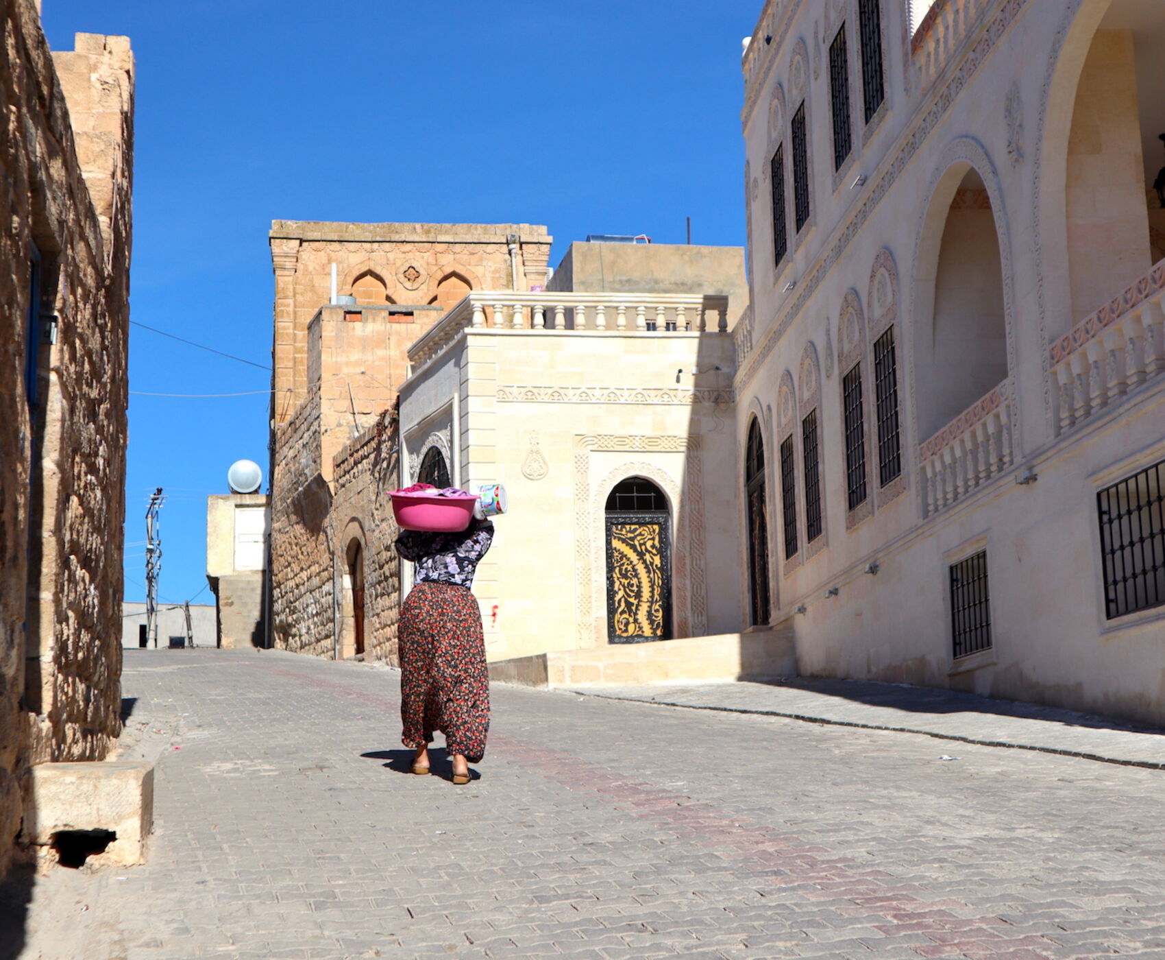 تور هوایی وان هاکاری و ماردین