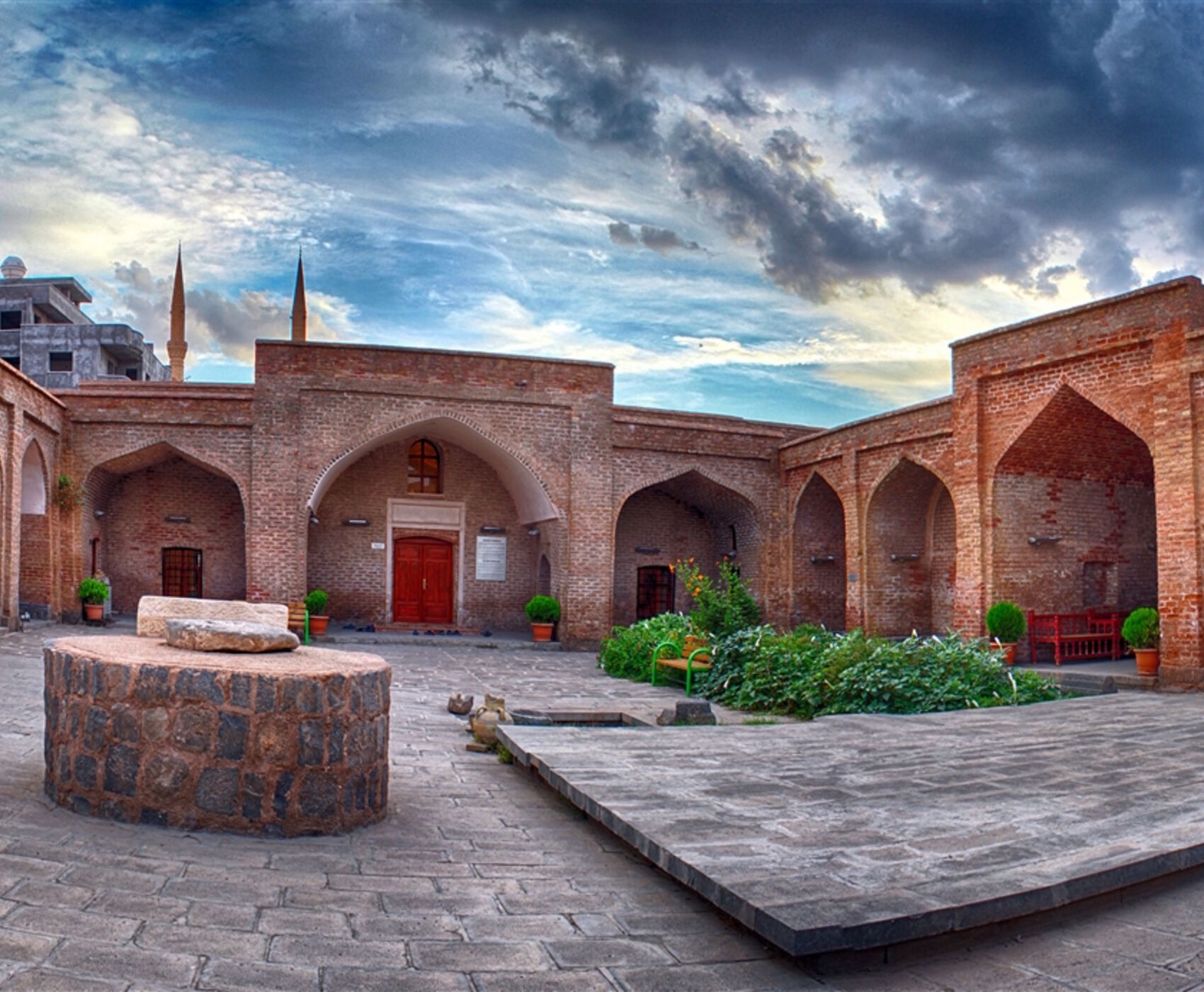 تور هوایی وان هاکاری و ماردین