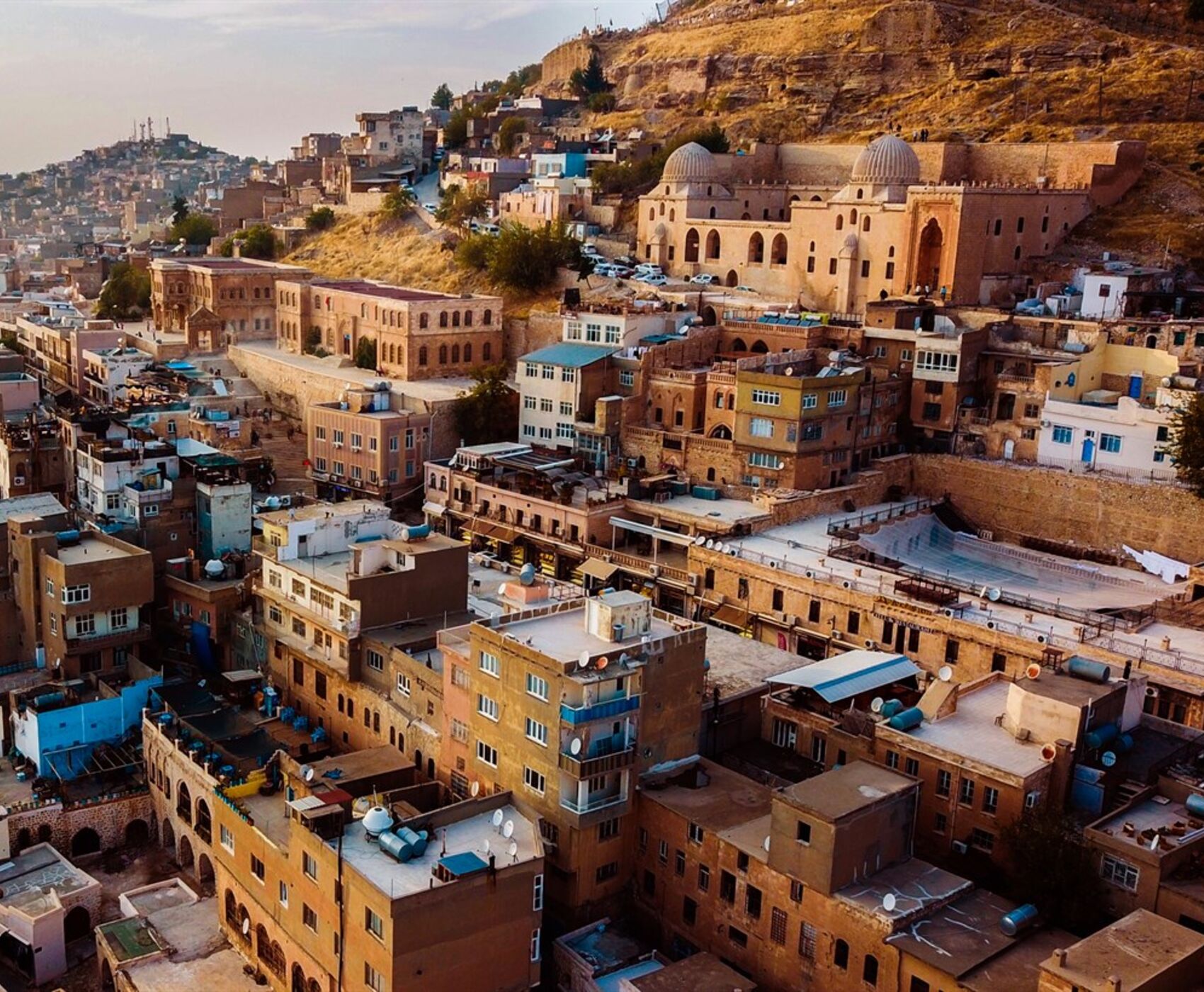 تور هوایی وان هاکاری و ماردین