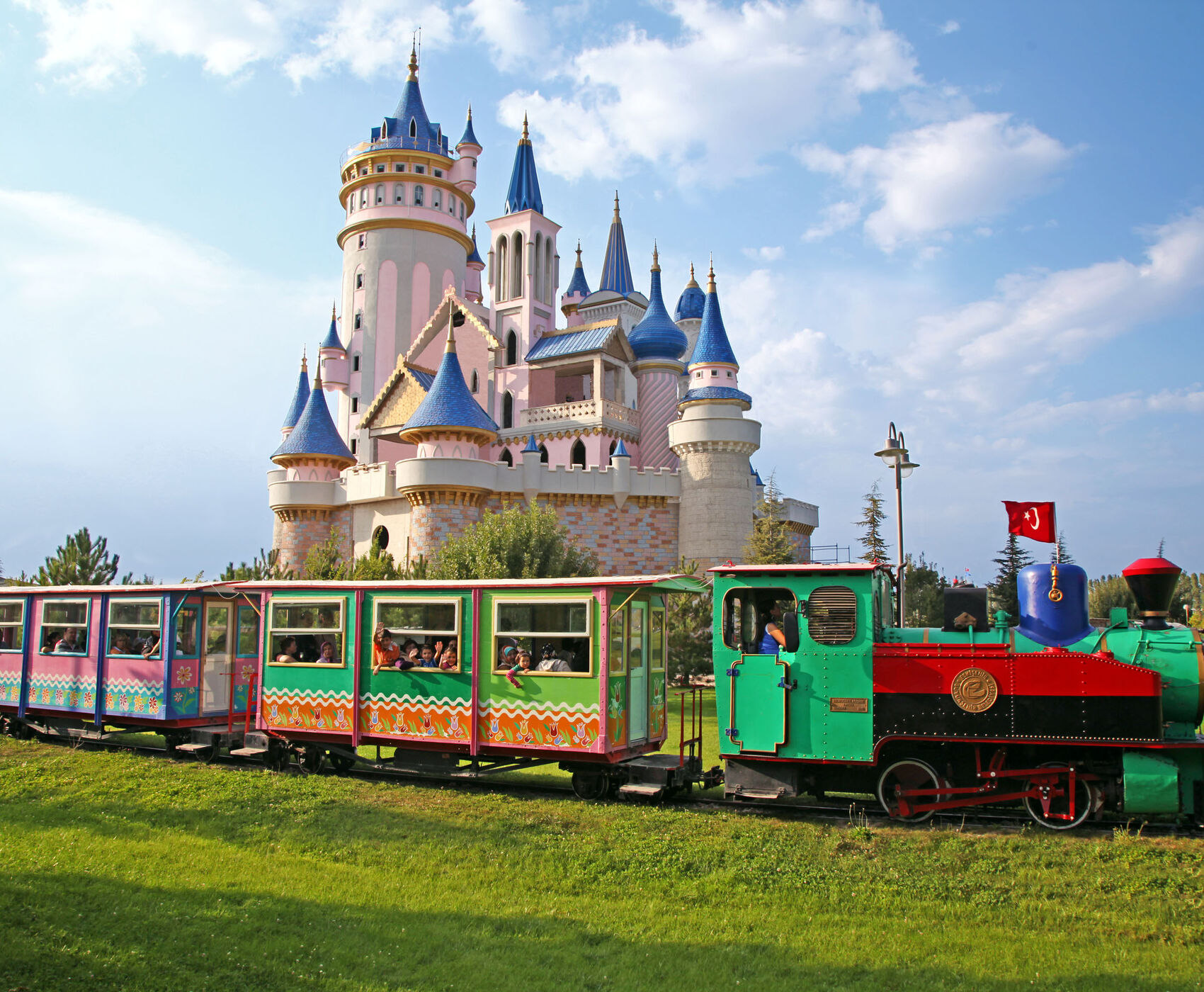 تور فریگ والی و اسکیشهیر