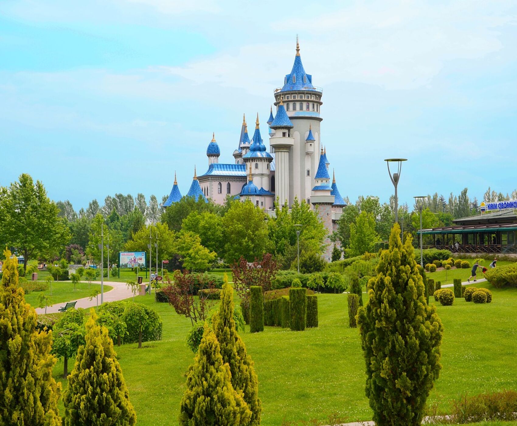 تور فریگ والی و اسکیشهیر