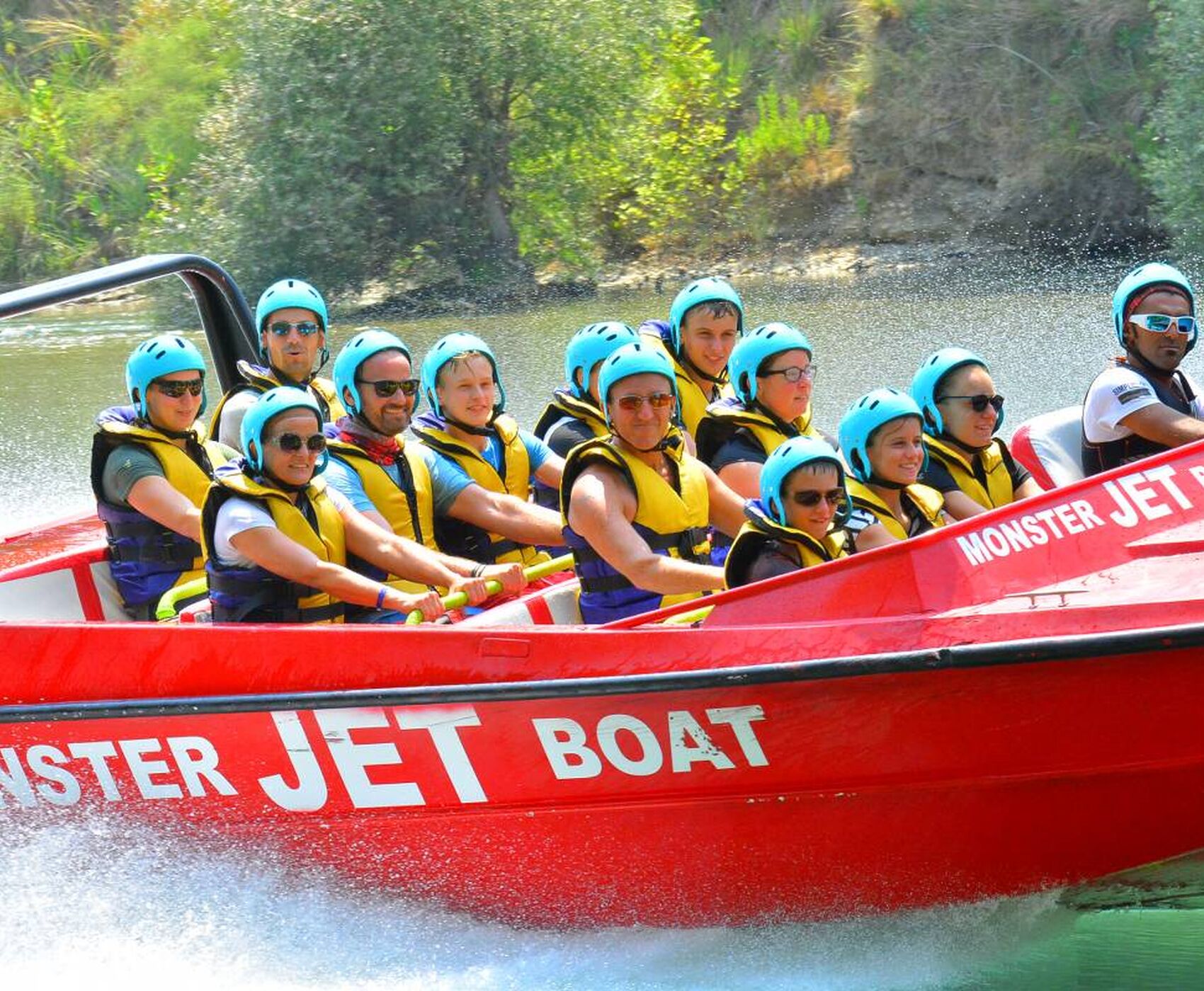 JET BOAT & KAMYON SAFARİ & AKREP JEEP SAFARİ & RAFTİNG & ZİPLİNE & BALIK