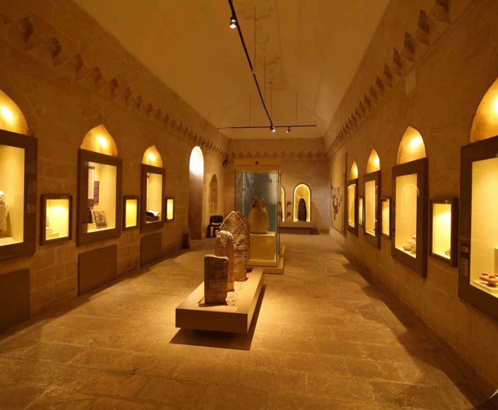 UÇAKLI GAP  İNCİLERİ ( NEMRUT & GÖBEKLİTEPE & MARDİN )