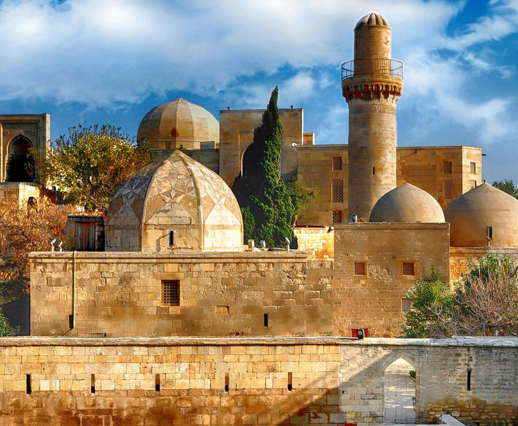 ANTALYA DAN UÇAKLI BAKÜ AZERBAYCAN