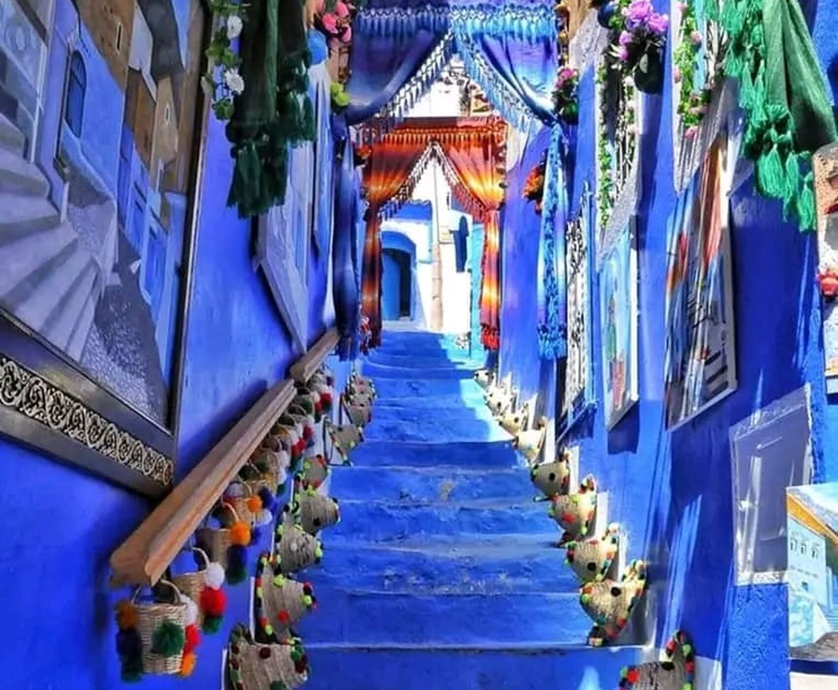 ANTALYA'DAN İSTANBUL AKTARMALI  UÇAKLI BAŞTAN BAŞA FAS TURU