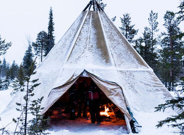 İzmir Çıkışlı Sömestre Özel Lapland Kuzey Işıkları (Kampanya - 4 Gece Park Otel)