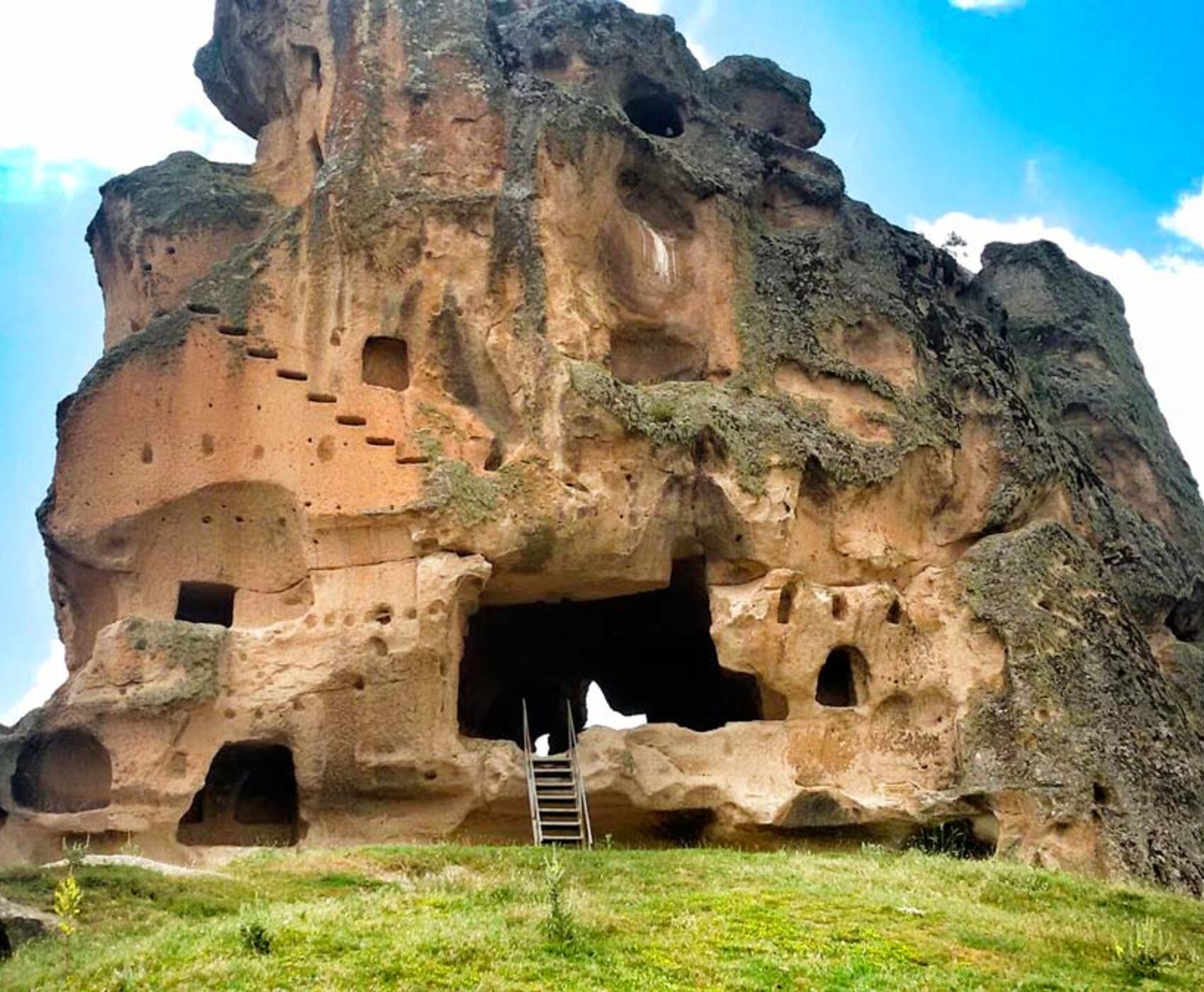 تور فریگ والی و اسکیشهیر